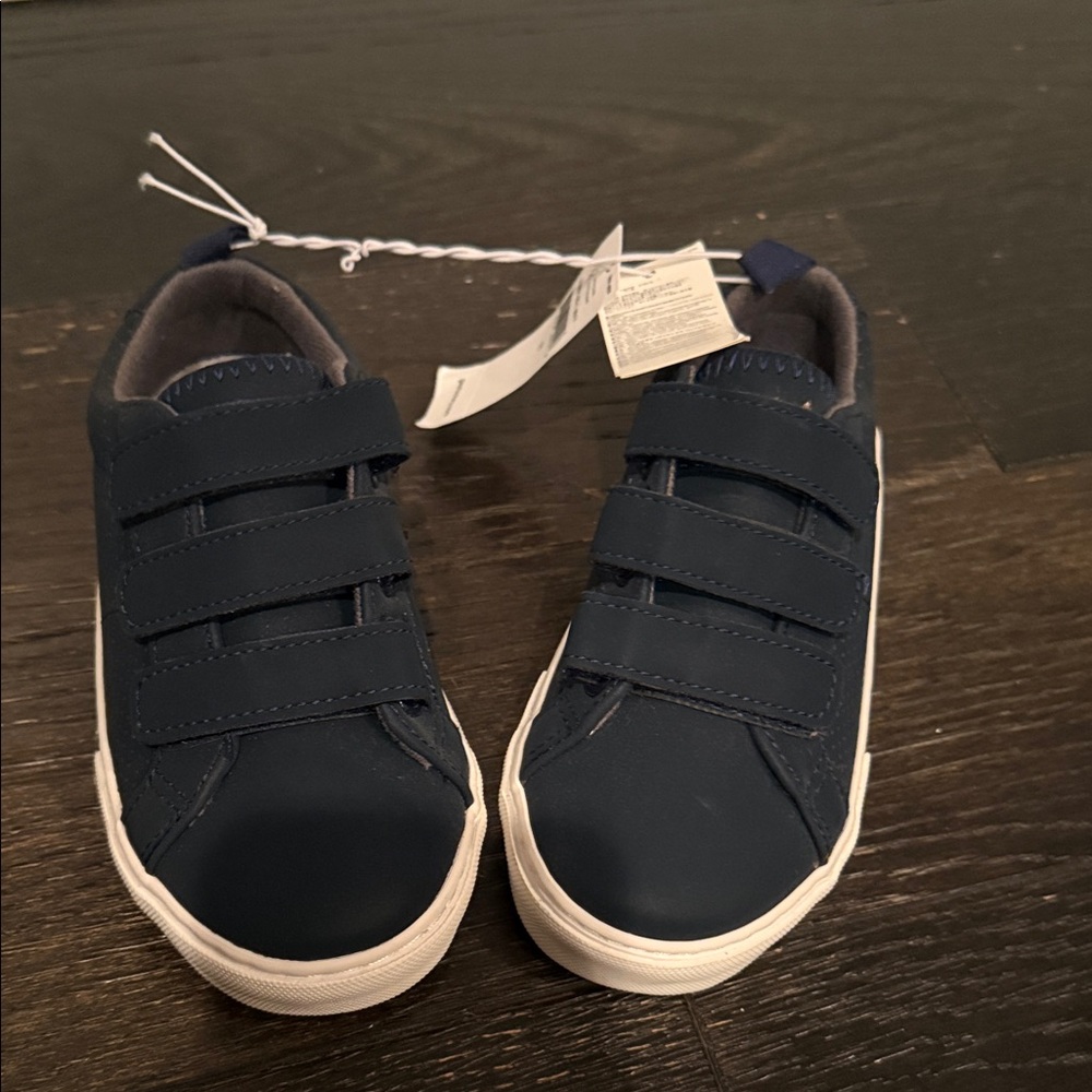 Gap factory navy sneakers 11